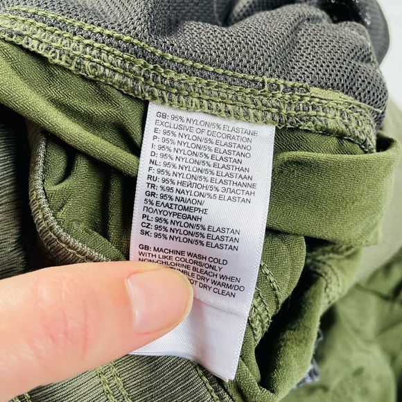 The North Face Shorts - Picture 5 of 6